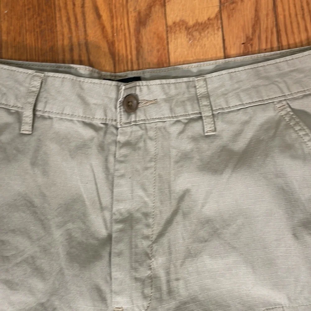 Levi Strauss & Co Mens Cargo‎ Shorts Khaki Tan Size 34x9.5 Utility Pockets